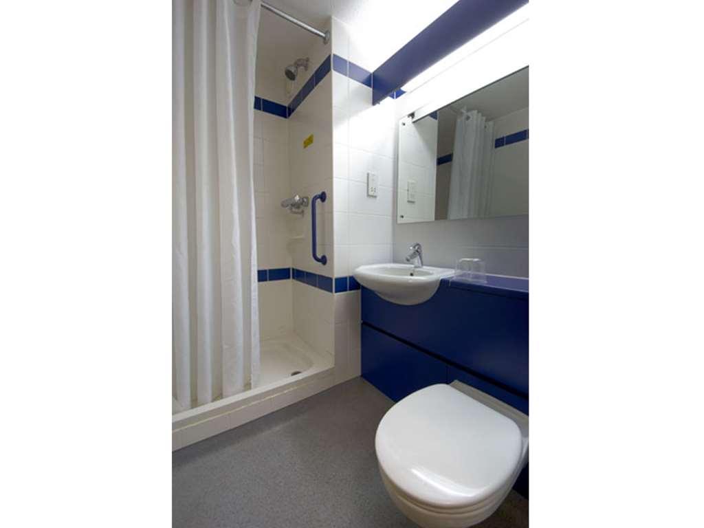 Travelodge Liverpool Docks Δωμάτιο φωτογραφία