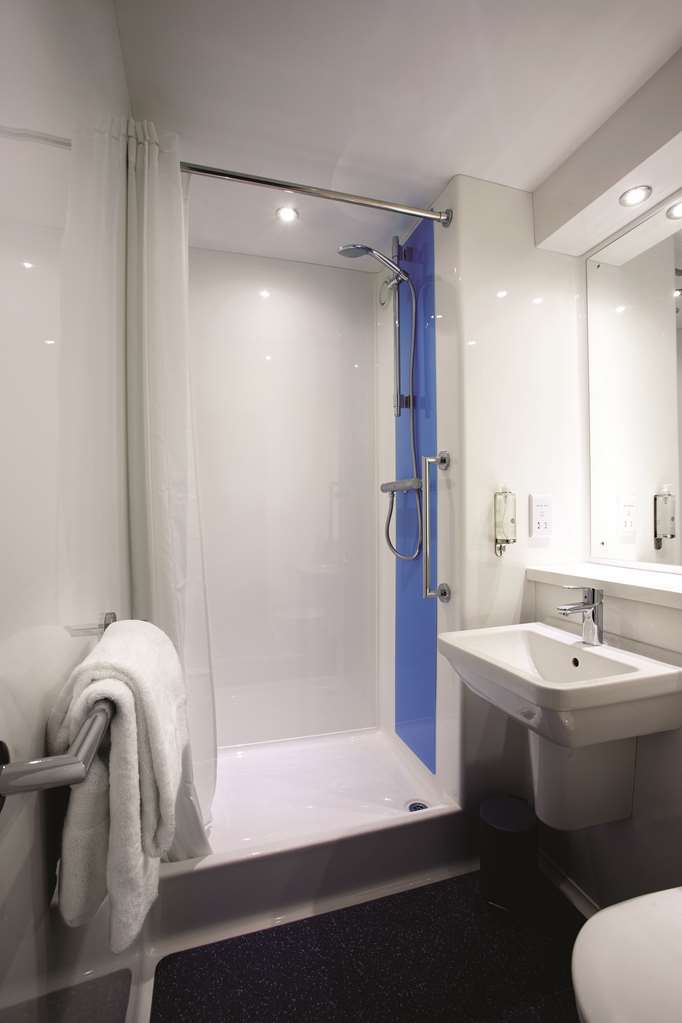 Travelodge Liverpool Docks Δωμάτιο φωτογραφία