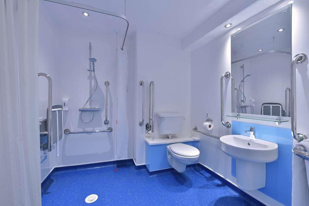 Travelodge Liverpool Docks Εξωτερικό φωτογραφία